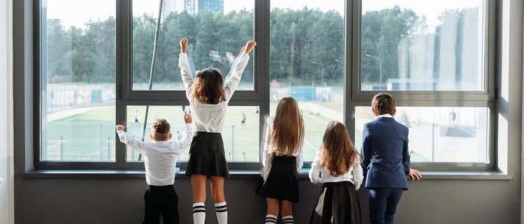 Cómo elegir un uniforme para el colegio